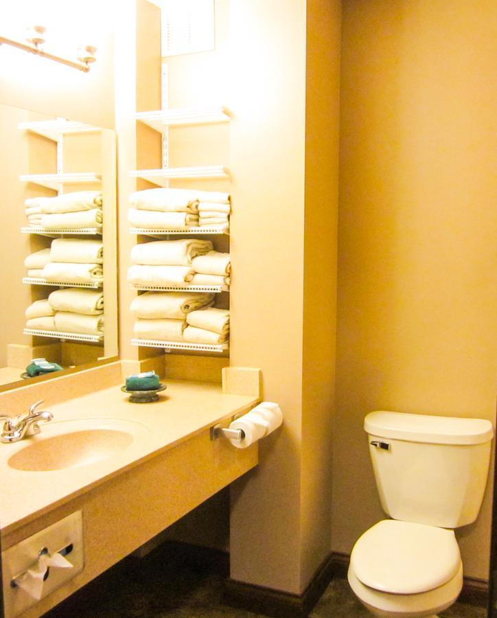 Bell'S Extended Stay And Suites Сейнт Робърт Екстериор снимка