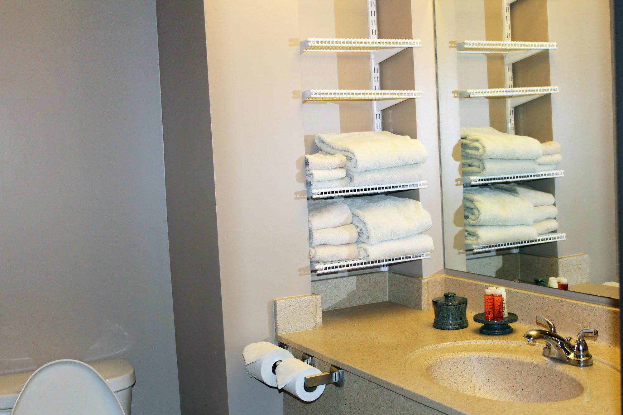 Bell'S Extended Stay And Suites Сейнт Робърт Екстериор снимка