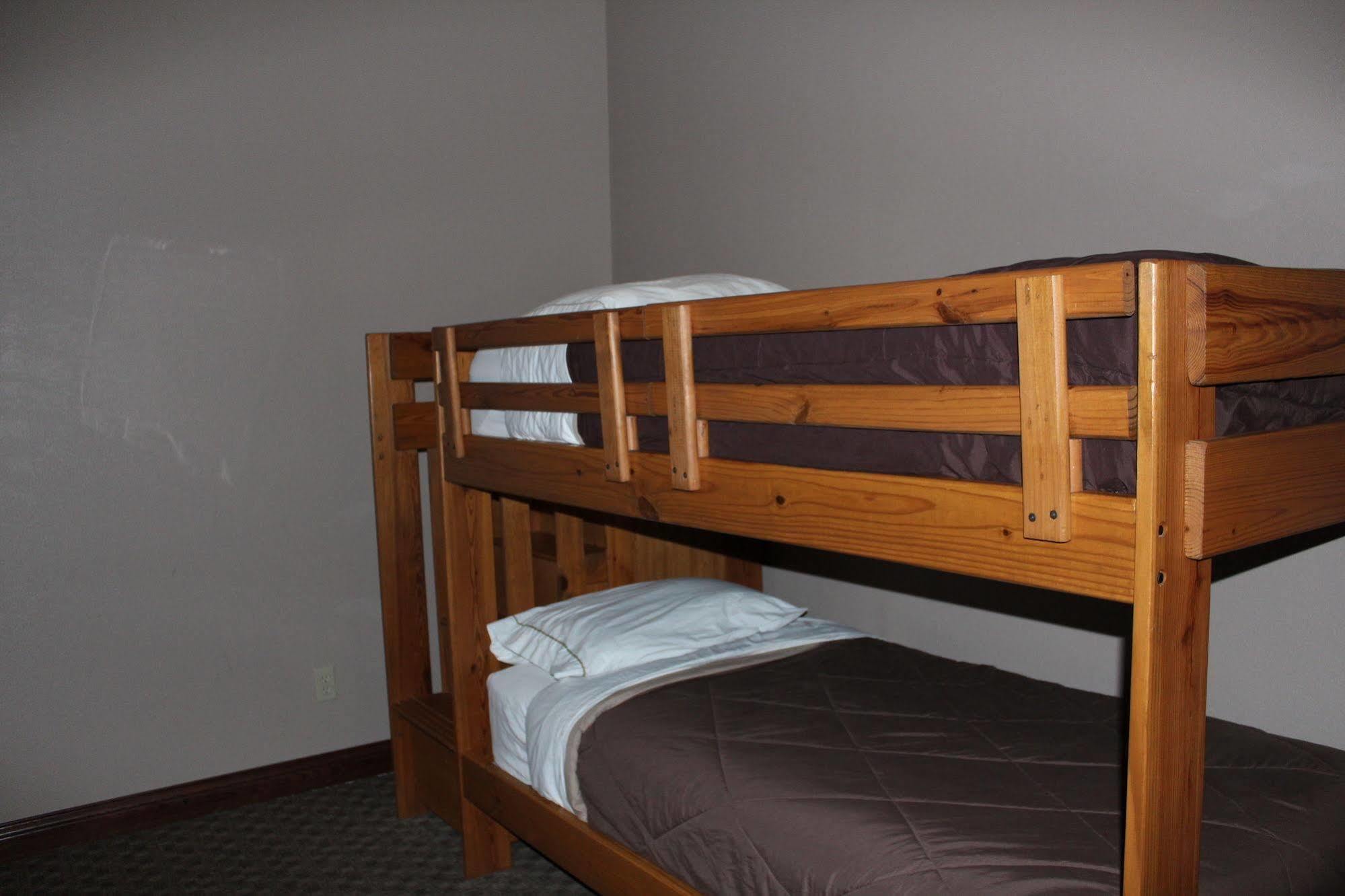 Bell'S Extended Stay And Suites Сейнт Робърт Екстериор снимка