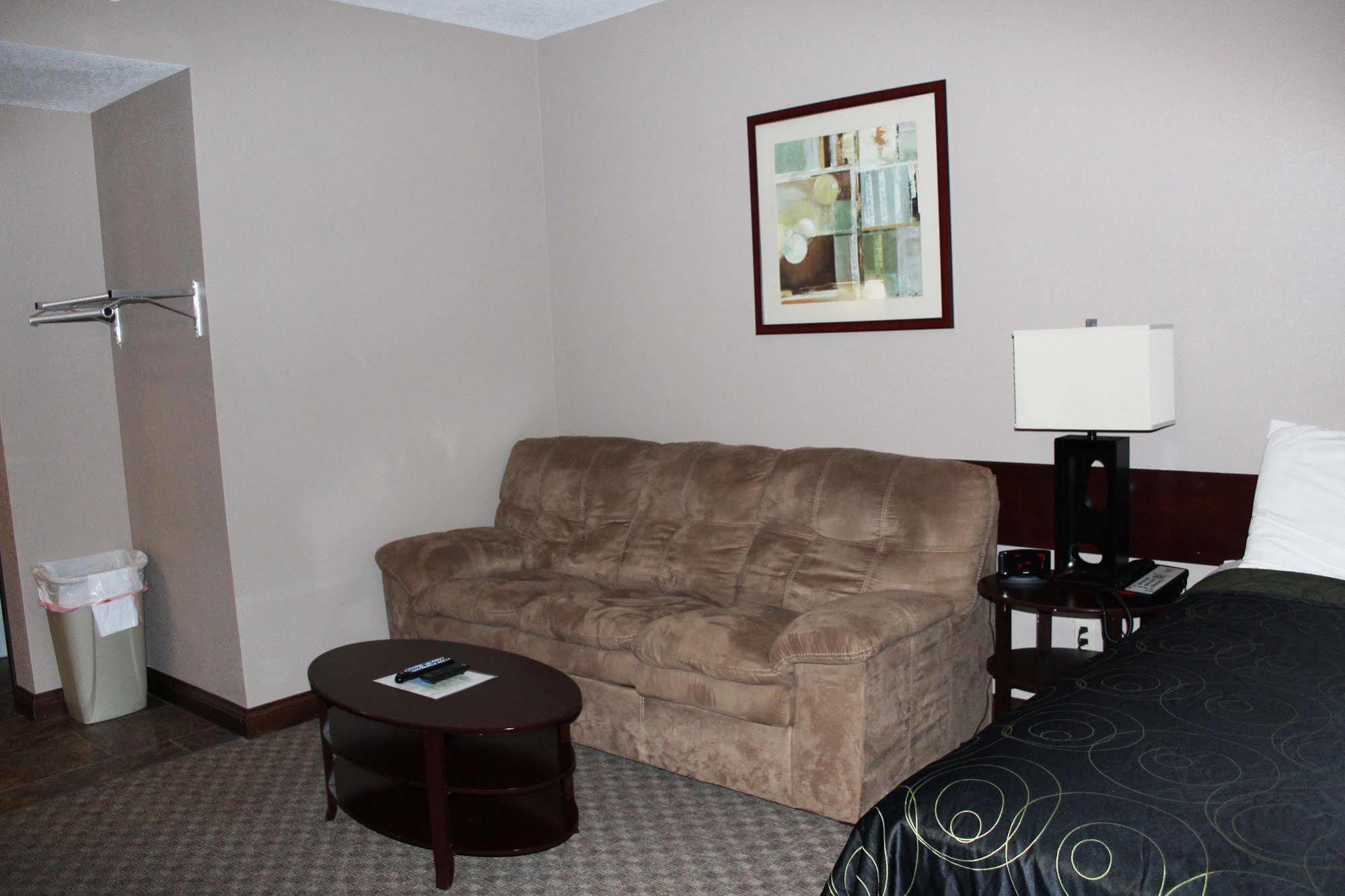 Bell'S Extended Stay And Suites Сейнт Робърт Екстериор снимка