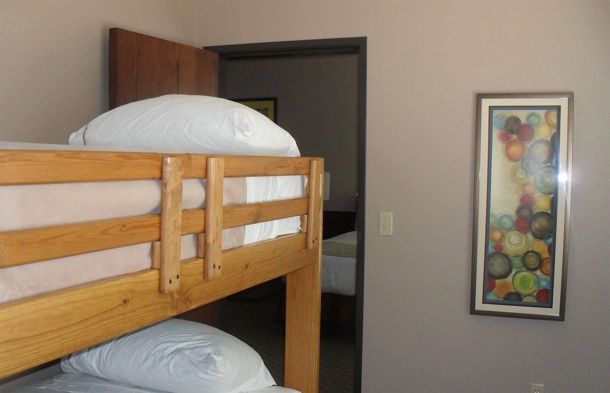 Bell'S Extended Stay And Suites Сейнт Робърт Екстериор снимка