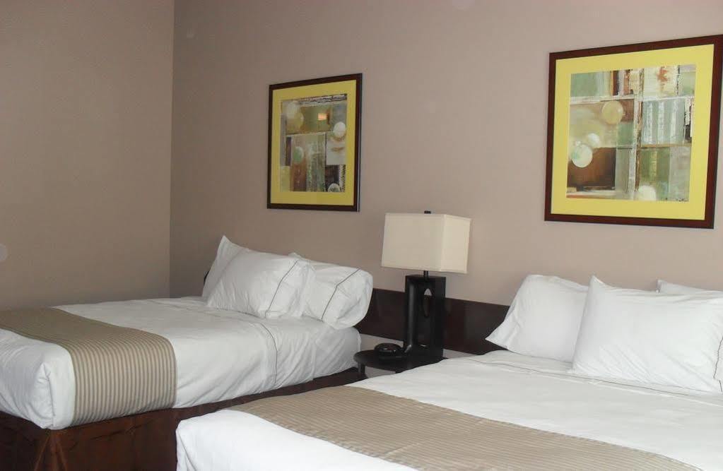 Bell'S Extended Stay And Suites Сейнт Робърт Екстериор снимка